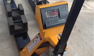 电压表的量程和分度值 电压表的量程和分度值